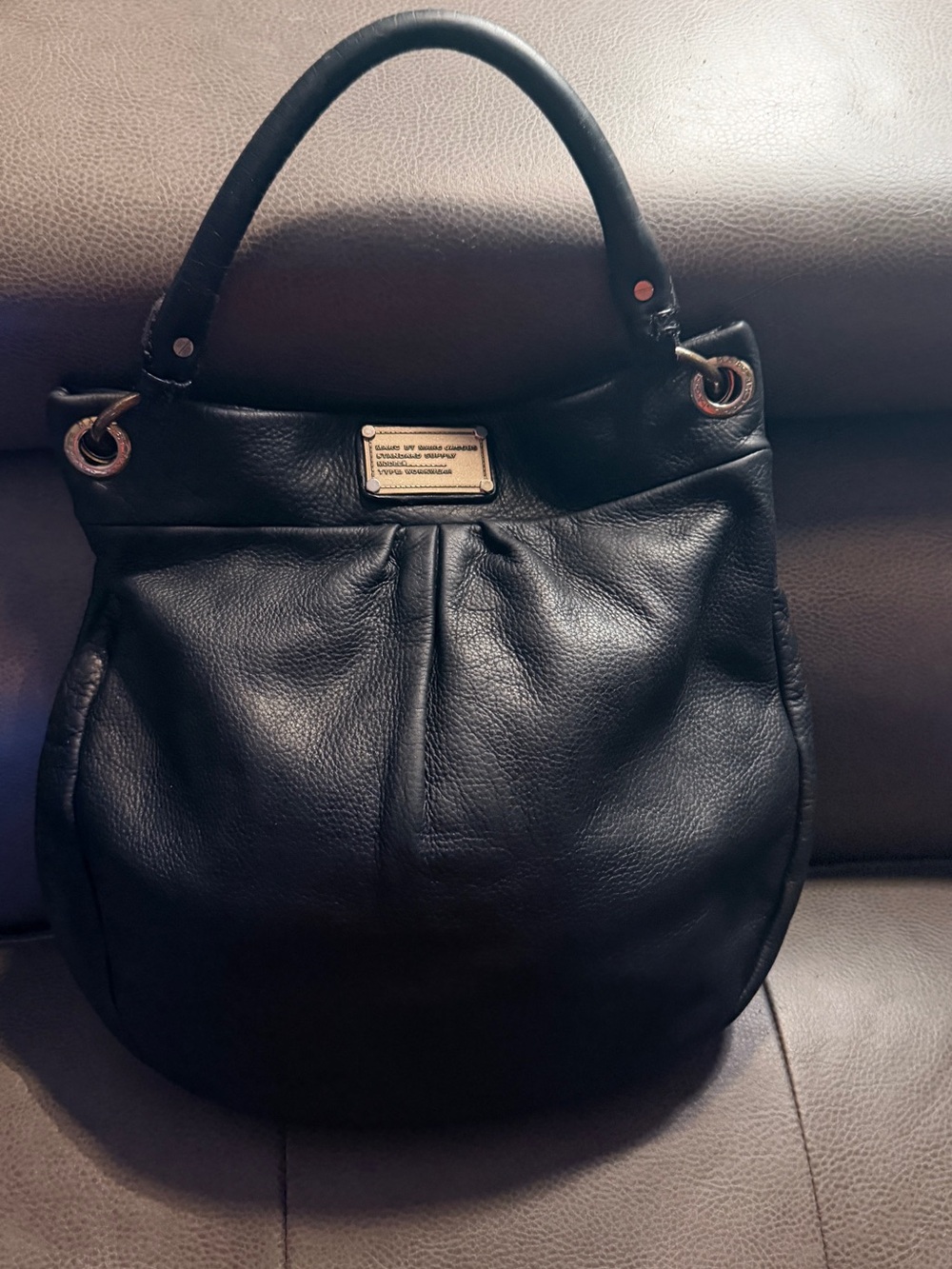 Marc Jacobs Black Leather Women's Shoulder Bag - Classic Everyday Tote - Picture 2 of 10
